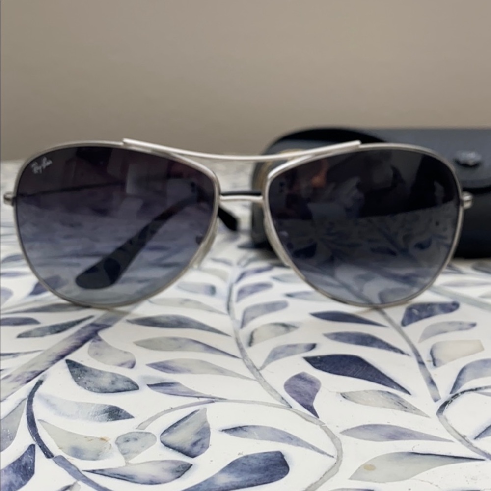 Ray-Ban Sunglasses, Women’s